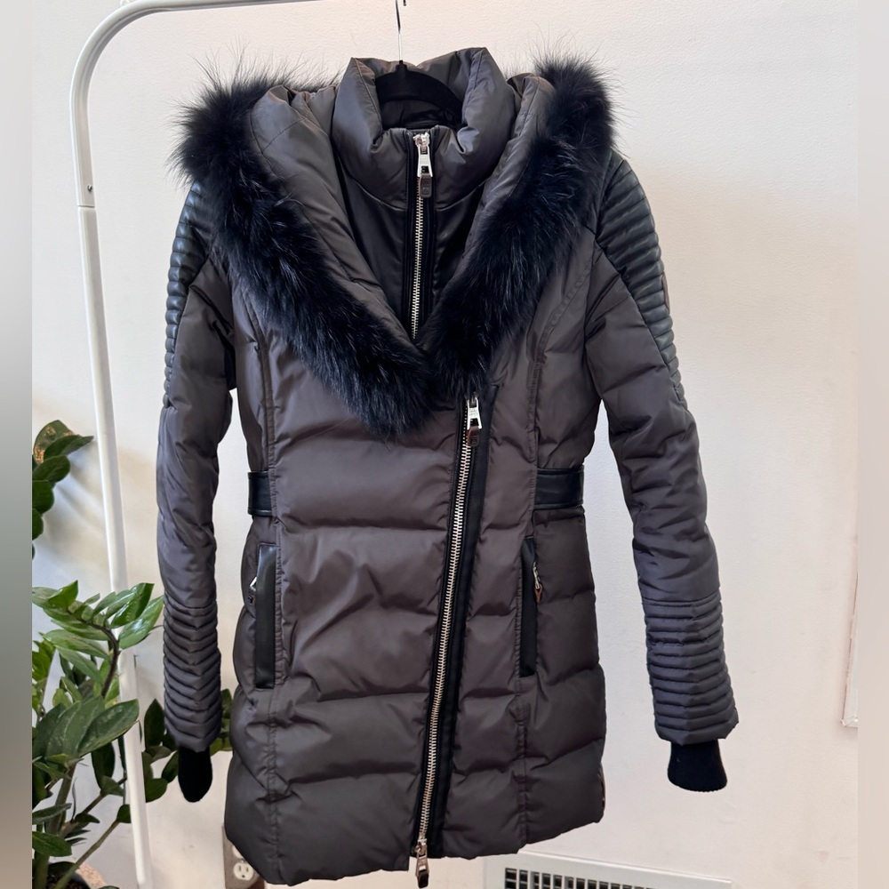 Nicole Benisti , S, down leather jacket, pristine condition super hot